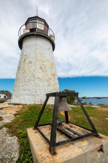 The Burnt Island bell and lighthouse. Mike Leonard photo