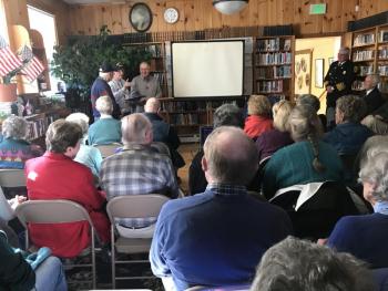 Host Jim Singer. KELLIE BIGOS/Boothbay Register
