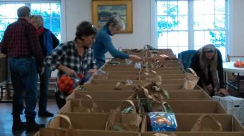 Volunteers hard at work. JANE CARPENTER/Boothbay Register
