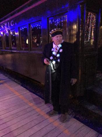 Star conductor. KELLIE BIGOS/Boothbay Register