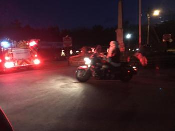 Santa behind the Southport fire truck. KELLIE BIGOS/Boothbay Register