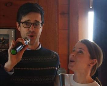 An impromptu duet. Jackie Barnicoat photo