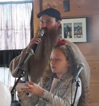 Karaoke emcee Darrell Gudroe and Suzie Edwards. Jackie Barnicoat photo