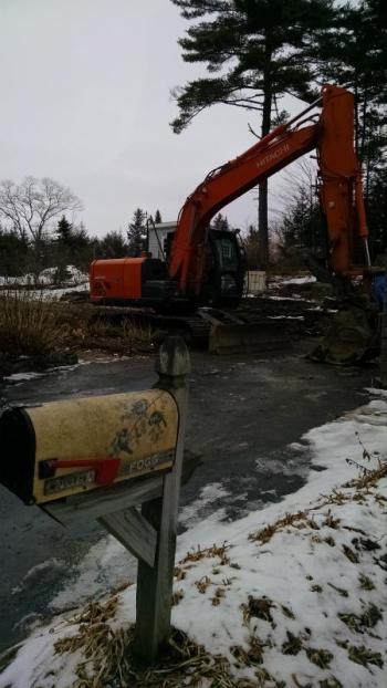 Norman Fogg’s mobile home was lost to a fire on Nov. 29, 2018. E.M. Wood generously provided a reduced price for the cleanup. MARGARET HOFFMAN/Boothbay Register Norman Fogg, Williams Street Fire