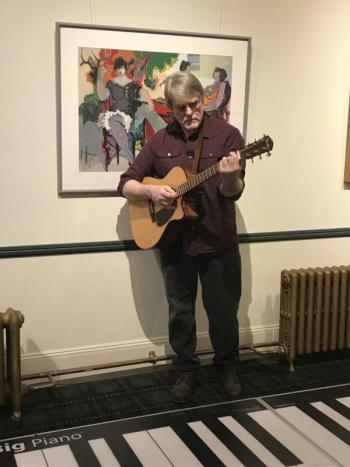 Tom Crutcher warms up. KELLIE BIGOS/Boothbay Register
