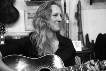 Ana Egge