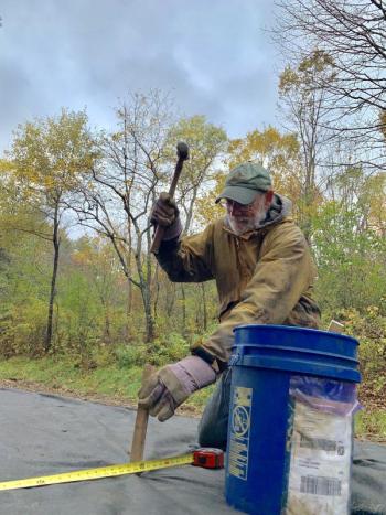 Rick Sisson, volunteering from Rhode Island. SUSAN JOHNS/Wiscasset Newspaper