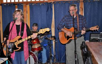 The Spofford siblings, Sally and Dickie, shared another stage as Sally sang lead with Murky Waters at the fundraiser. And that’s Billy Hallinan on drums. LISA KRISTOFF/Boothbay Register