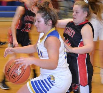 Senior Maddy Faulkingham is a 3-point shooting threat and scored six points Jan. 10 versus Wiscasset. BILL PEARSON/Boothbay Register