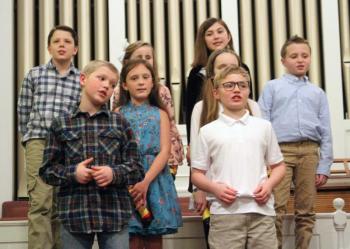 Fourth Grade Chorus. STEVE EDWARDS/Boothbay Register