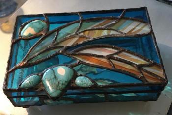 Gorgeous treasure box! Richard Macdonald, Macdonald Stained Glass. Courtesy of Richard Macdonald Richard Macdonald, Macdonald Stained Glass Ltd