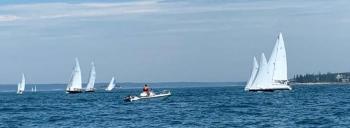 Fleet rounds Cuckolds’ buoy and heads up the Sheepscot River. Ralph Drayer photo