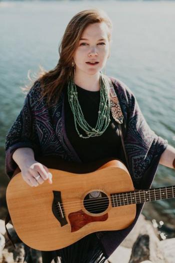 Folk and blues singer-songwriter Lauren Crosby to perform on Aug. 22. Courtesy of William Lederer Lauren Crosby