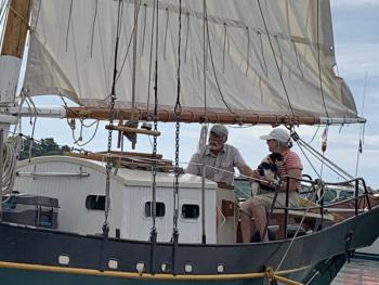 Alna’s Fred, Mary and Toggle Bowers arrive with schooner Sycamore. SUSAN JOHNS/Wiscasset Newspaper