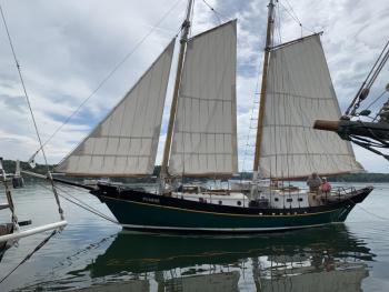 Alna-built Sycamore arrives. SUSAN JOHNS/Wiscasset Newspaper