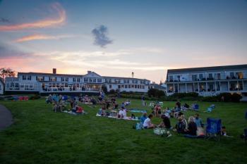 Movie night at Newagen Seaside Inn. Erin Stodder Photography