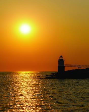 Ram Island Lighthouse. Mike Leonard photo (www.phototourismbymike.com)