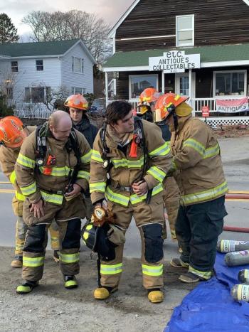 Resupplying Scott Air-Pak cylinders. KEVIN BURNHAM/Boothbay Register