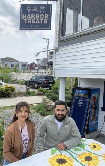 Harbor Treats’ owners Metehan Sahin, right, and Tugba Ciftci. BILL PEARSON/Boothbay Register