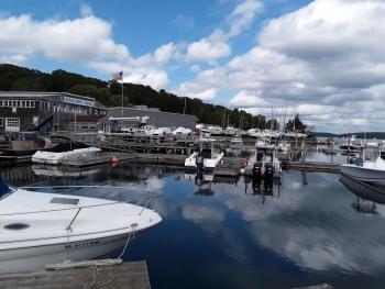 Hauling boats at Ocean Point Marina. JANE CARPENTER/Boothbay Register