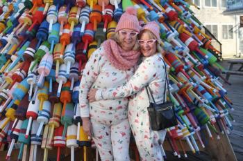 Cole Porter said it best, “It's friendship, friendship, just a perfect blendship.” File photo