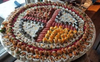 Sushi. Mine Oyster. Ralph Smith photo
