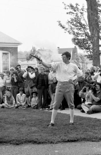 PHIL DI VECE/Boothbay Register