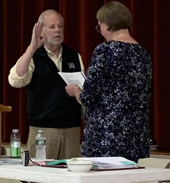 Skip Simonds was elected moderator for the July 24 Southport special town meeting. BILL PEARSON/Boothbay Register
