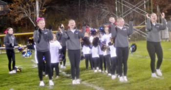 Little cheerleaders