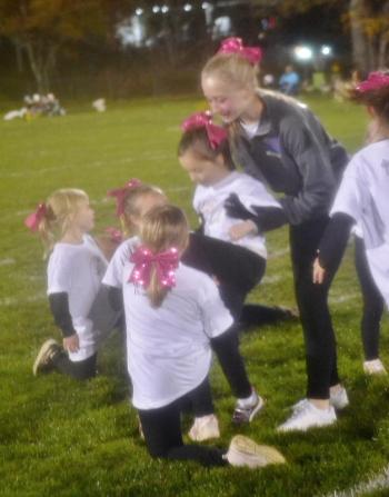 Little cheerleaders