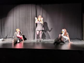 BRHS Drama presents “I Can Do That” CANDI JONETH/Boothbay Register CANDI JONETH/Boothbay Register