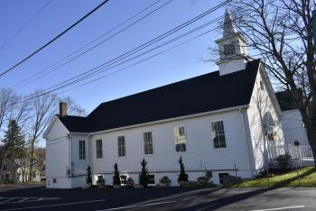 Side view of the well cared for First United Methodist Church of Boothbay Harbor. LISA KRISTOFF/Boothbay Register