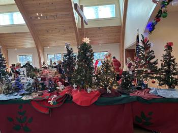 LISA KRISTOFF/Boothbay Register Got trees? LISA KRISTOFF/Boothbay Register