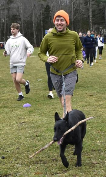 Turkey trot participants.