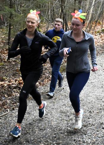 Turkey trot participants.
