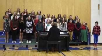 The Five-Eight Combined Chorus. FRITZ FREUDENBERGER/Boothbay Register
