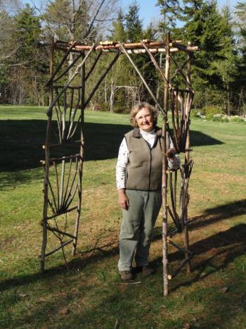 Garden Club member will give a talk on "Twigs and Thing" on April 9 at St. Columba's Episcopal Church. Courtesy of BRGC