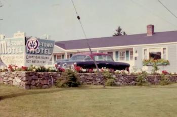 Courtesy of Mid-Town Motel. 