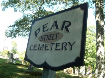One of several cemeteries in the Boothbay region. Courtesy of Sara Fahnley