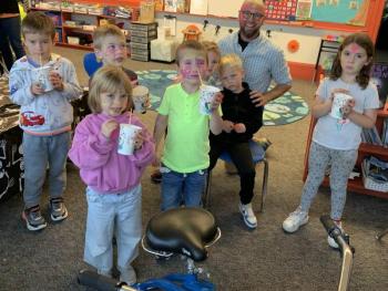 Southport Central School students celebrate Rock Your School Day Oct. 2 with a delicious smoothie mixed by a bicycle-powered blender. Pictured, Arthur Gallagher, Jonah Kurtz, Phelan Browne, Lakyn Comeau and Josiah McGovern in front of Principal Shawn Gallagher, Giavanna Cartonio and Kiana Lee (in pink). BILL PEARSON/Boothbay Register
Gallagher