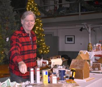 Gingerbread class instructor Kevin Kiley, LISA KRISTOFF/Boothbay Register