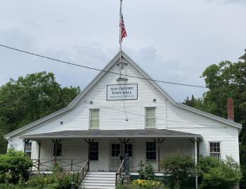 Southport town hall 