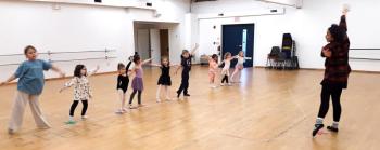 Class continues. JANE CARPENTER/Boothbay Register