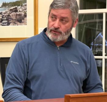 Town Manager Dan Bryer discusses his preliminary budget during the Jan. 14 Boothbay selectmen's meeting. BILL PEARSON/Boothbay Register