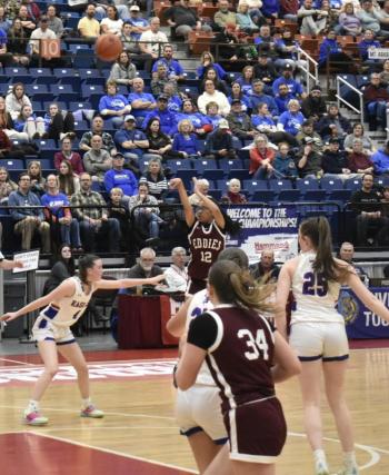 in mid-air Red Eddie Xavi Hall takes her shot. LISA KRISTOFF/Boothbay Register
