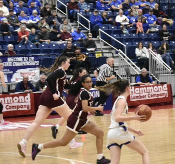 Red Eddies #12, Xavi Hall, in pursuit of the ball. LISA KRISTOFF/Boothbay Register