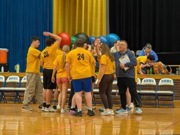 Seahawks honor seniors in Unified finale