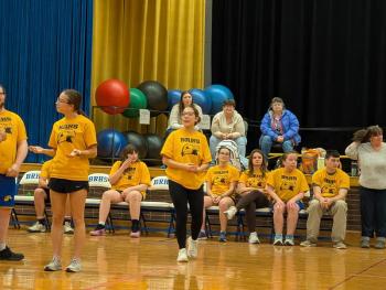 Seahawks honor seniors in Unified finale
