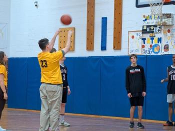 Seahawks honor seniors in Unified finale