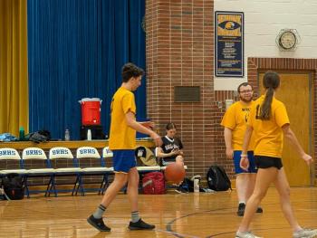 Seahawks honor seniors in Unified finale